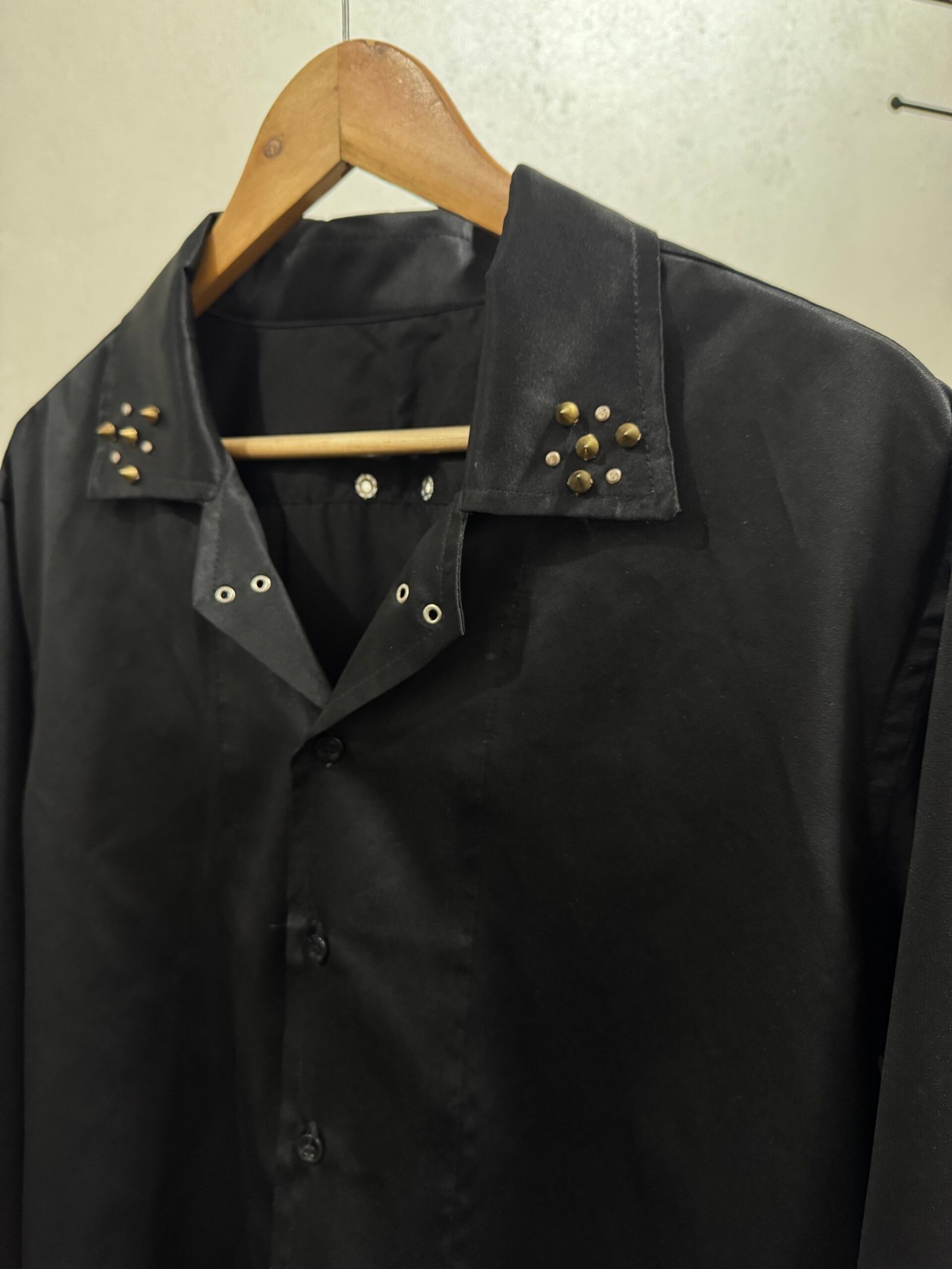 Lucid spikey satin shirts - Image 9