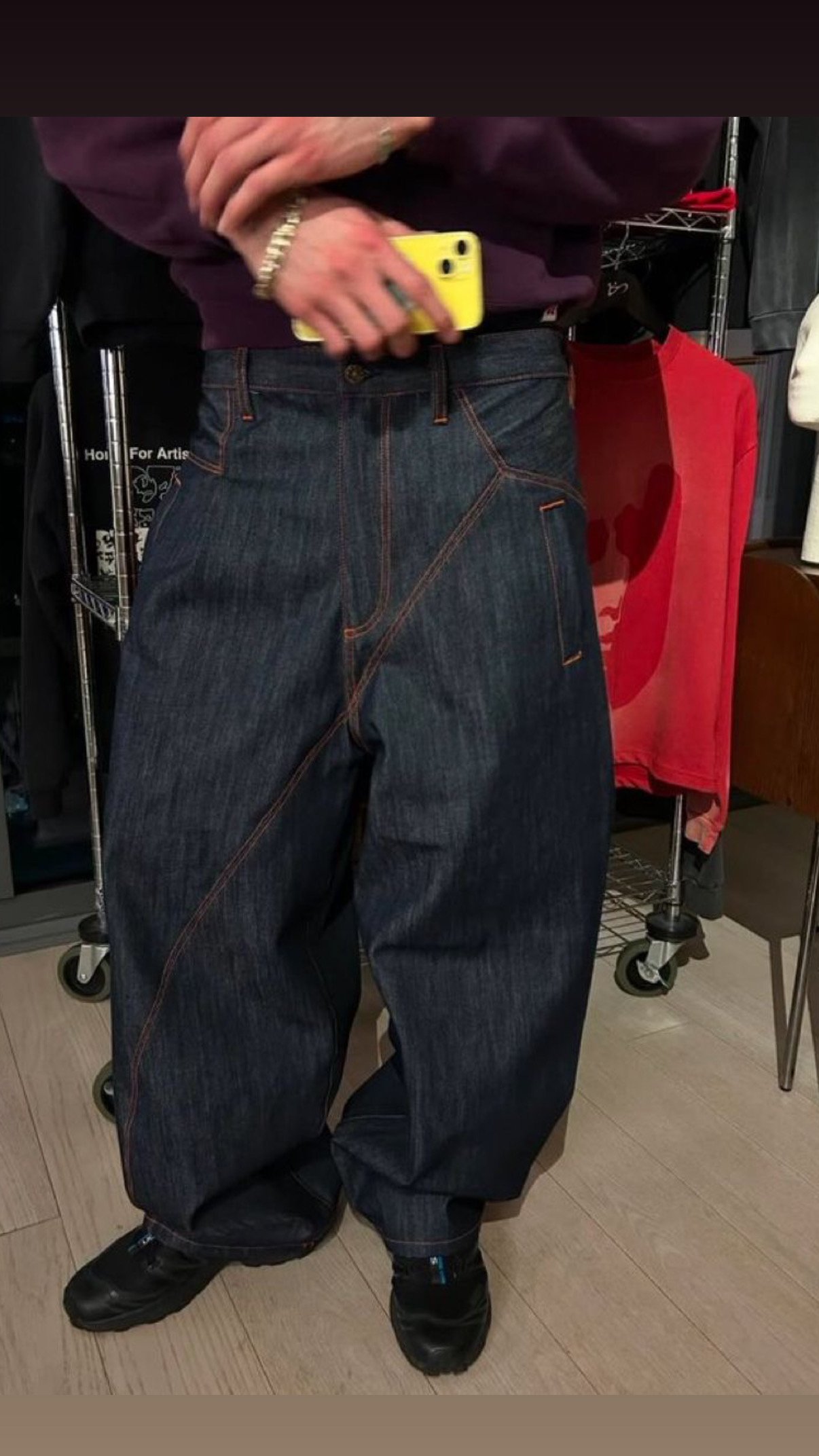 Barrel thread denims